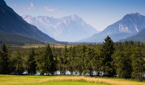 Artikelbild zu Artikel Klimafreundlich unterwegs beim Bergsteigen, Radfahren und Klettern
